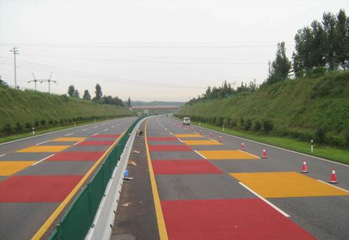 彩色防滑路面施工方法难不难？